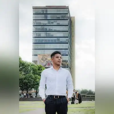 何然